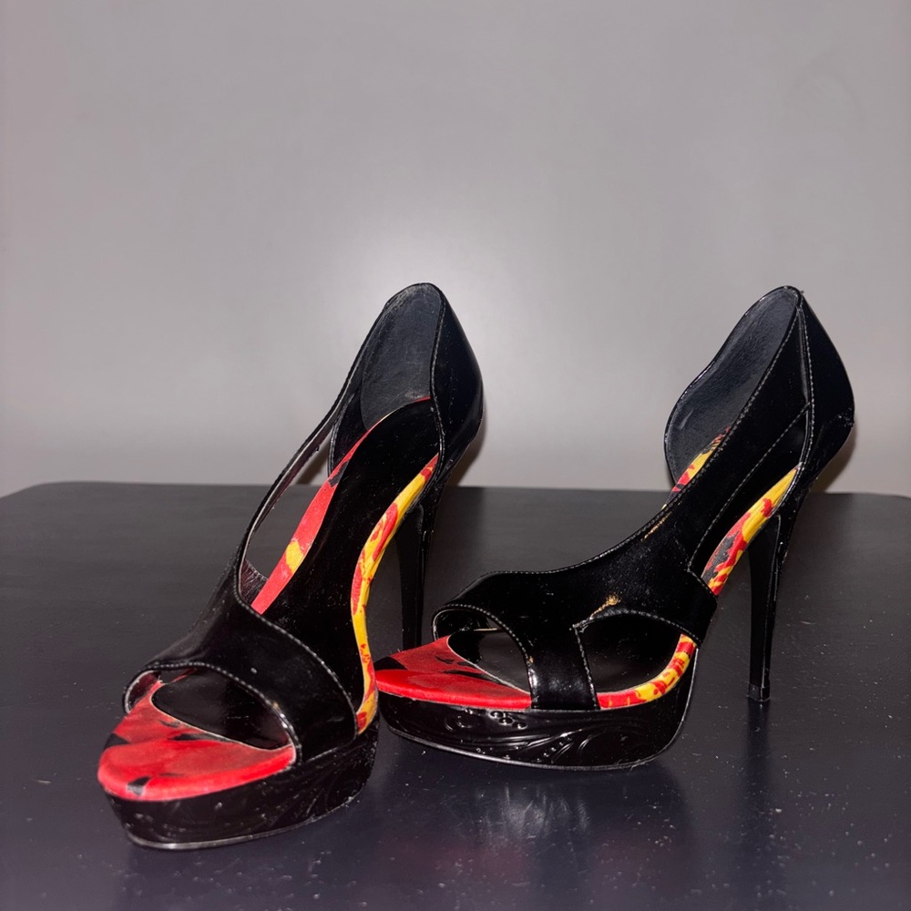 Carlos Santana Black and Red Heels